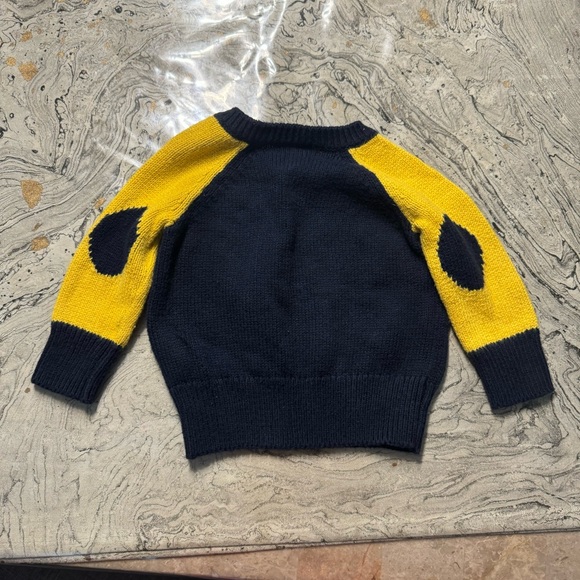 Baby Gap boys knitted sweater size
3-6 months
Like new condition - Picture 2 of 4